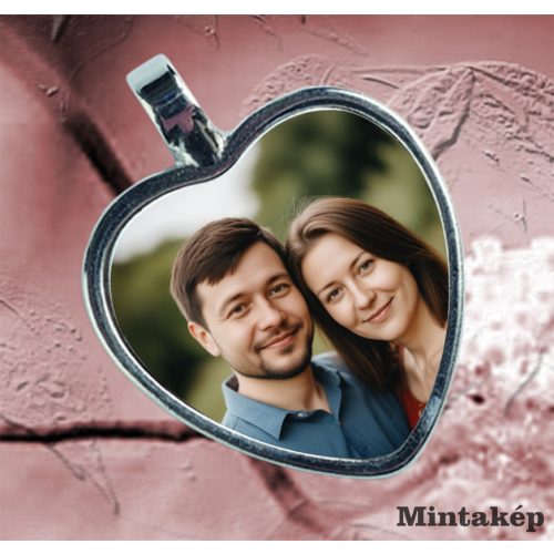 Égetett kerámia medál egyedi képpel, ezüst színű keret, szív alakú