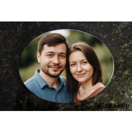 Ovális színes porcelánkép páros fényképből – égetett porcelán sírkőkép kültéri használatra